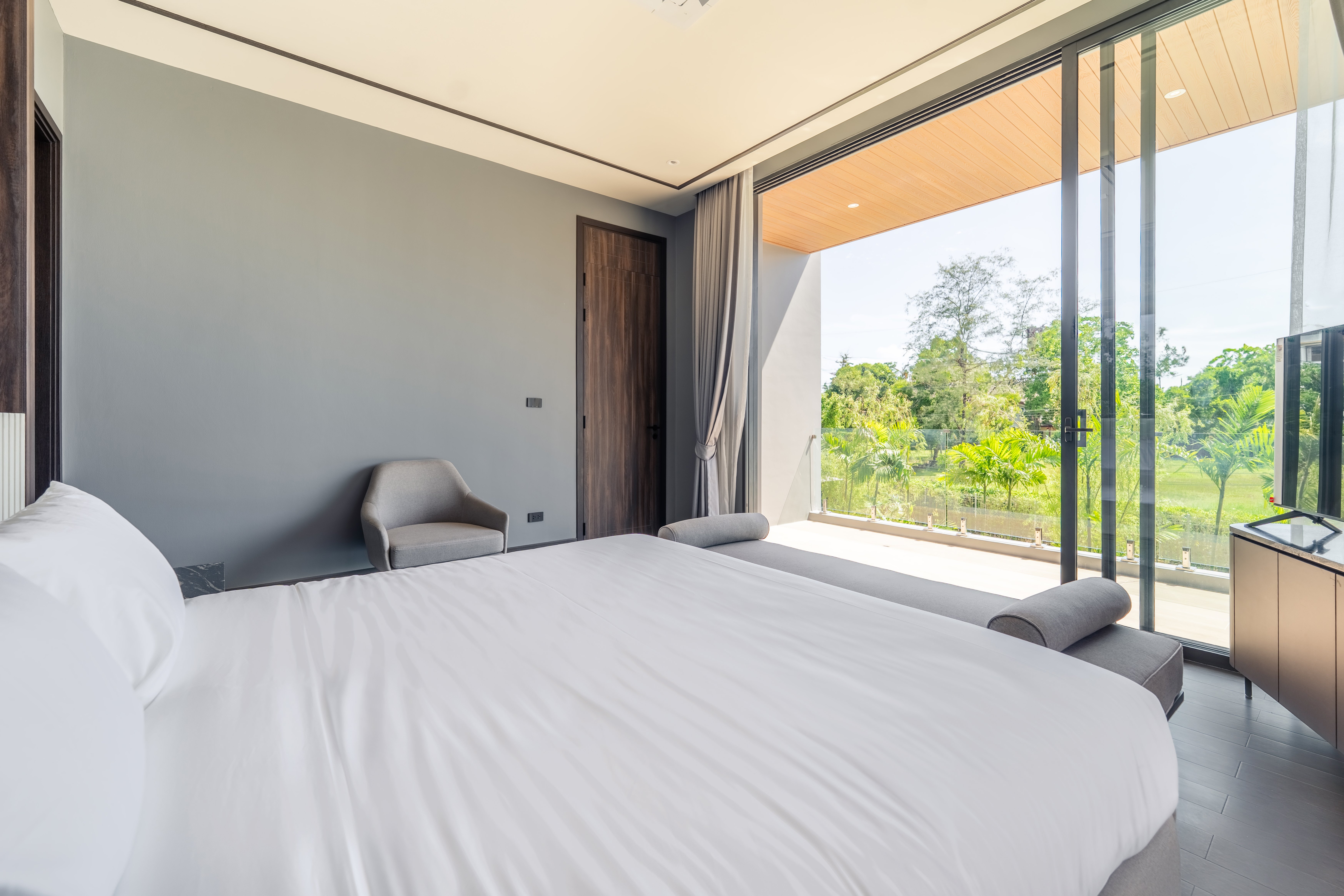 The Ozone Grand Residences 20
